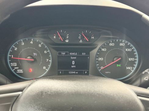 Used 2018 Chevrolet Equinox LS image 31