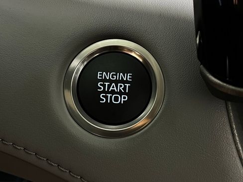 Used 2026 Toyota Highlander XLE AWD/4WD image 21