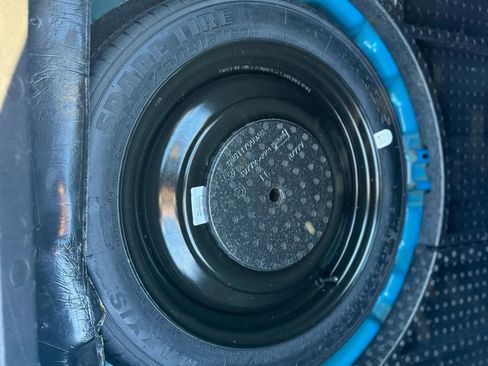 Used 2014 Ford Focus SE w/ SE Winter Package image 10