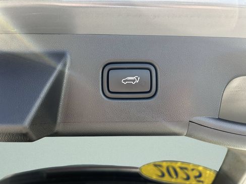 Certified 2025 Hyundai Tucson SEL FWD image 16