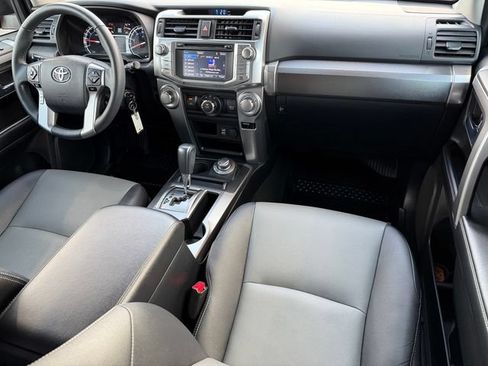 Certified 2017 Toyota 4Runner SR5 Premium AWD/4WD image 35