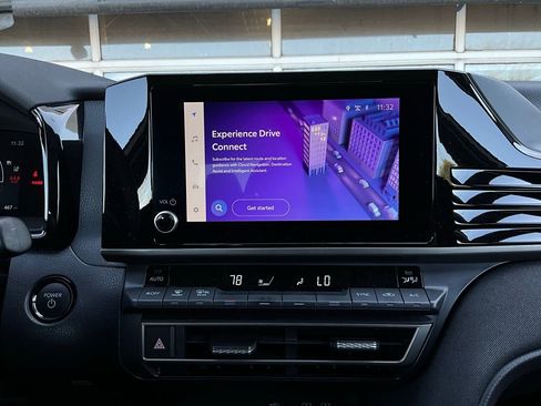 Used 2025 Toyota Camry LE image 25