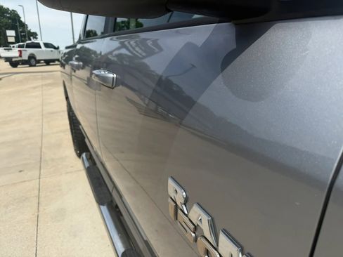 Used 2019 RAM 1500 Classic SLT AWD/4WD image 61