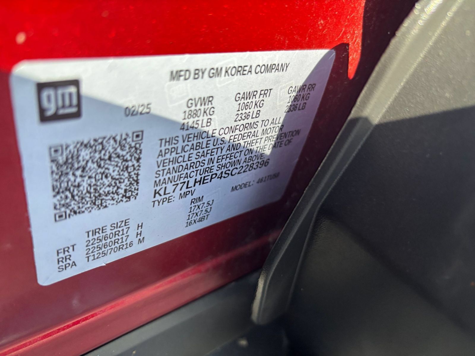 Used 2025 Chevrolet Trax LT FWD image 22