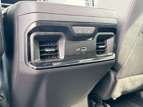 Used 2023 Chevrolet Silverado 1500 ZR2 w/ Technology Package image 27