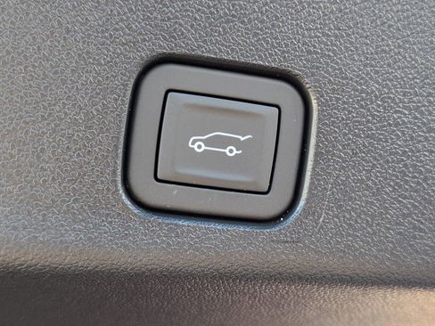 New 2026 Chevrolet Traverse LT w/ Enhanced Driving Package FWD image 31