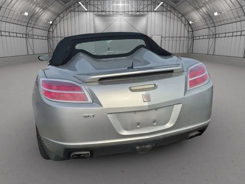 Used 2009 Saturn Sky Red Line RWD image 3
