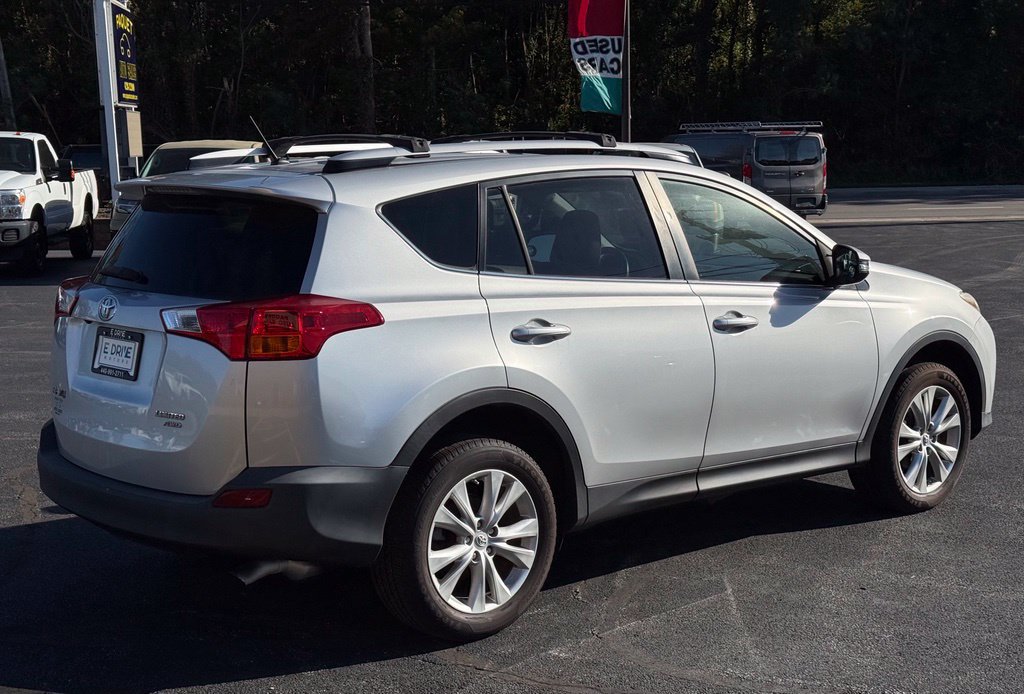 Used 2013 Toyota RAV4 Limited AWD/4WD image 4