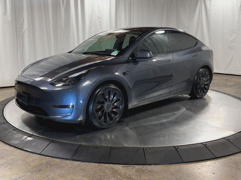 Used 2022 Tesla Model Y Performance image 6