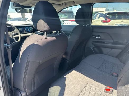 New 2026 Nissan Kicks SV w/ SV Premium Package FWD image 16
