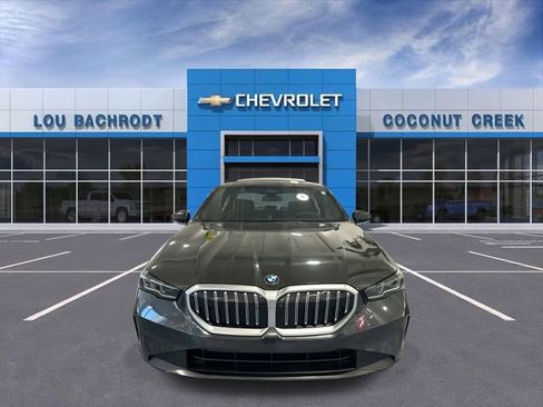 Used 2024 BMW 530i w/ Premium Package image 3