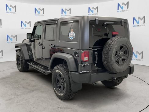 Used 2017 Jeep Wrangler Unlimited Sport w/ Connectivity Group AWD/4WD image 2
