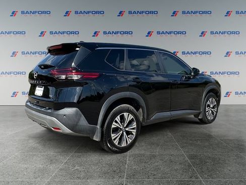 Used 2022 Nissan Rogue SV FWD image 5