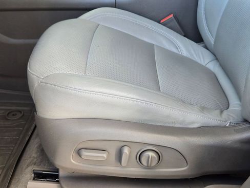 Used 2020 Chevrolet Traverse LT w/ LPO, Floor Liner Package image 13
