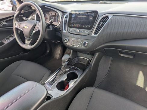Used 2024 Chevrolet Malibu LT image 32