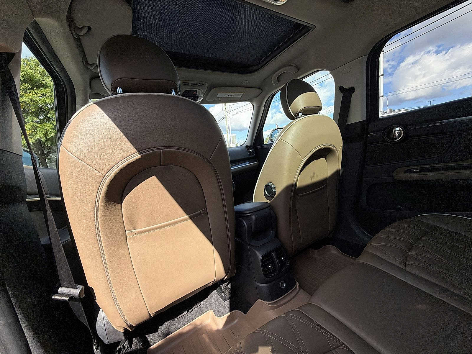 Used 2019 MINI Cooper Countryman S w/ Signature Upholstery Package AWD/4WD image 20