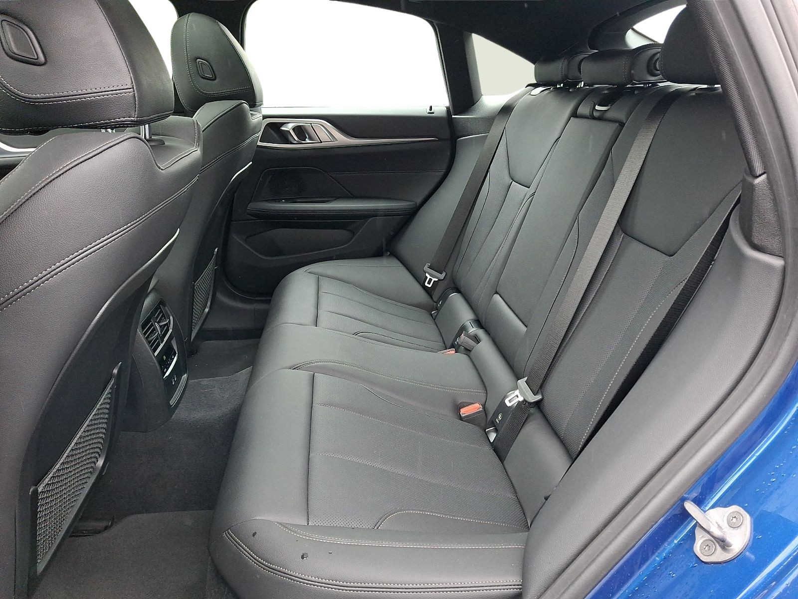 Used 2024 BMW i4 xDrive40i w/ M Sport Package AWD/4WD image 7