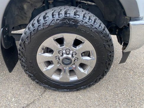 Used 2019 Ford F250 Lariat w/ Chrome Package image 30