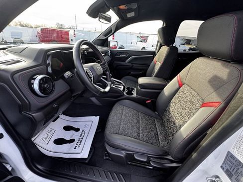 Used 2023 Chevrolet Colorado Z71 image 6