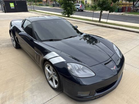 Used 2013 Chevrolet Corvette Grand Sport w/ 4LT Preferred Equipment Group RWD image 7
