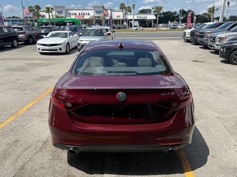 Used 2018 Alfa Romeo Giulia Ti w/ Quick Order Package 22Z Lusso RWD image 6