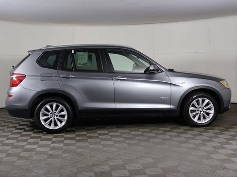 Used 2017 BMW X3 xDrive28i image 18