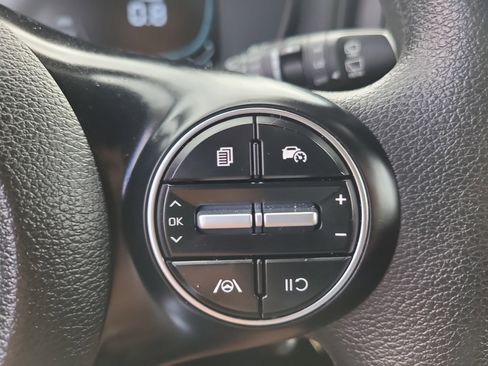 Used 2025 Kia Soul LX w/ LX Technology Package image 27