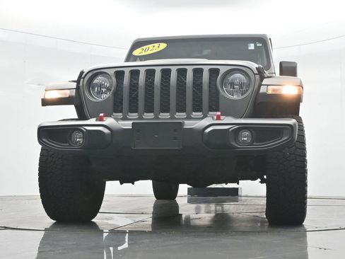 Used 2023 Jeep Gladiator Rubicon w/ Trailer Tow Package AWD/4WD image 28