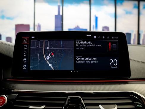 Certified 2023 BMW M5 w/ Executive Package image 18