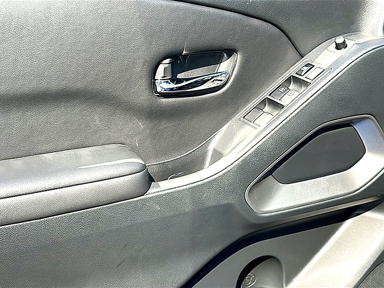 New 2027 Nissan Frontier SV w/ All-Weather Content Package RWD image 13