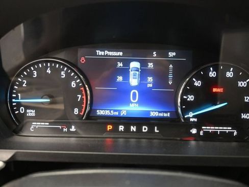 Used 2024 Ford Explorer XLT w/ Equipment Group 202A AWD/4WD image 21