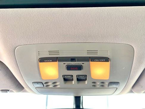 Used 2011 Lexus IS 250 RWD image 16