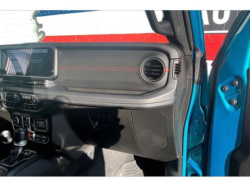 Used 2024 Jeep Wrangler Rubicon w/ XTREMEE 35" Tire Package image 17