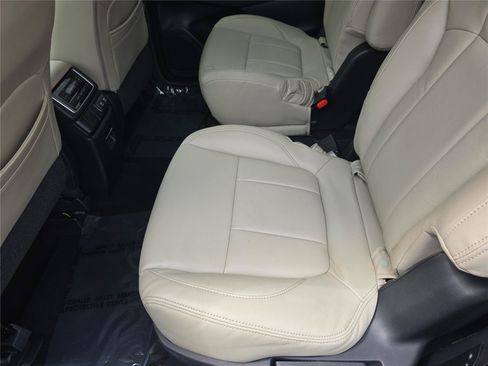 Used 2021 Subaru Ascent Premium w/ Convenience Package AWD/4WD image 14