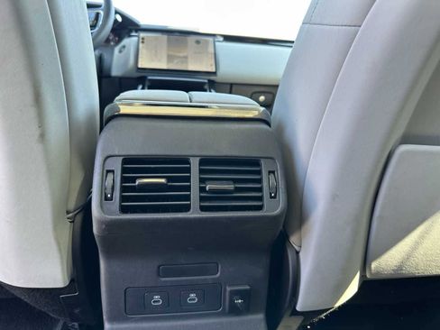 Used 2025 Land Rover Range Rover Velar S image 10