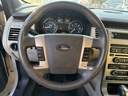 Used 2011 Ford Flex SEL w/ Rapid Spec Order Code FWD image 32