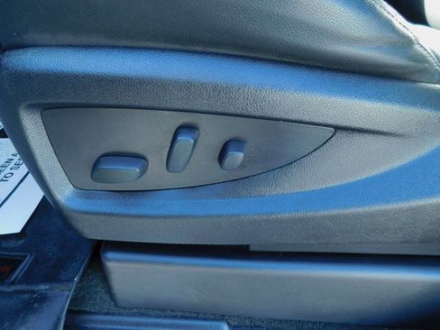 Used 2017 GMC Yukon SLT image 26