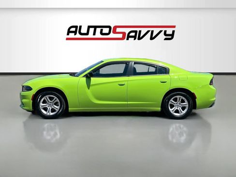 Used 2023 Dodge Charger SXT RWD image 4