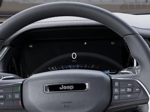 New 2025 Jeep Grand Cherokee L Limited w/ Black Appearance Package AWD/4WD image 17