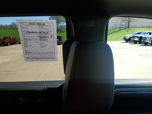 Used 2024 GMC Sierra 1500 AT4 w/ Technology Package AWD/4WD image 16
