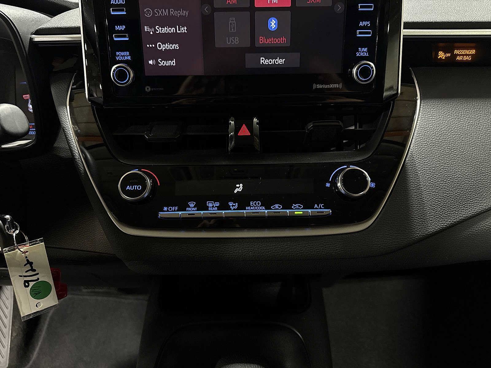 Used 2021 Toyota Corolla LE w/ Carpet Mat Package (TMS) FWD image 21