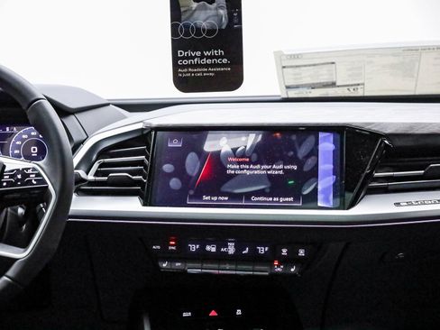 New 2026 Audi Q4 e-tron Premium image 16