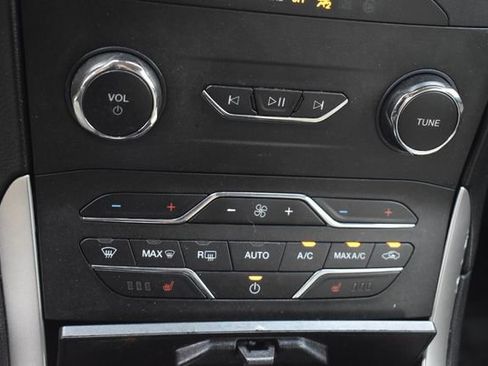 Used 2020 Ford Edge SEL w/ Convenience Package FWD image 30