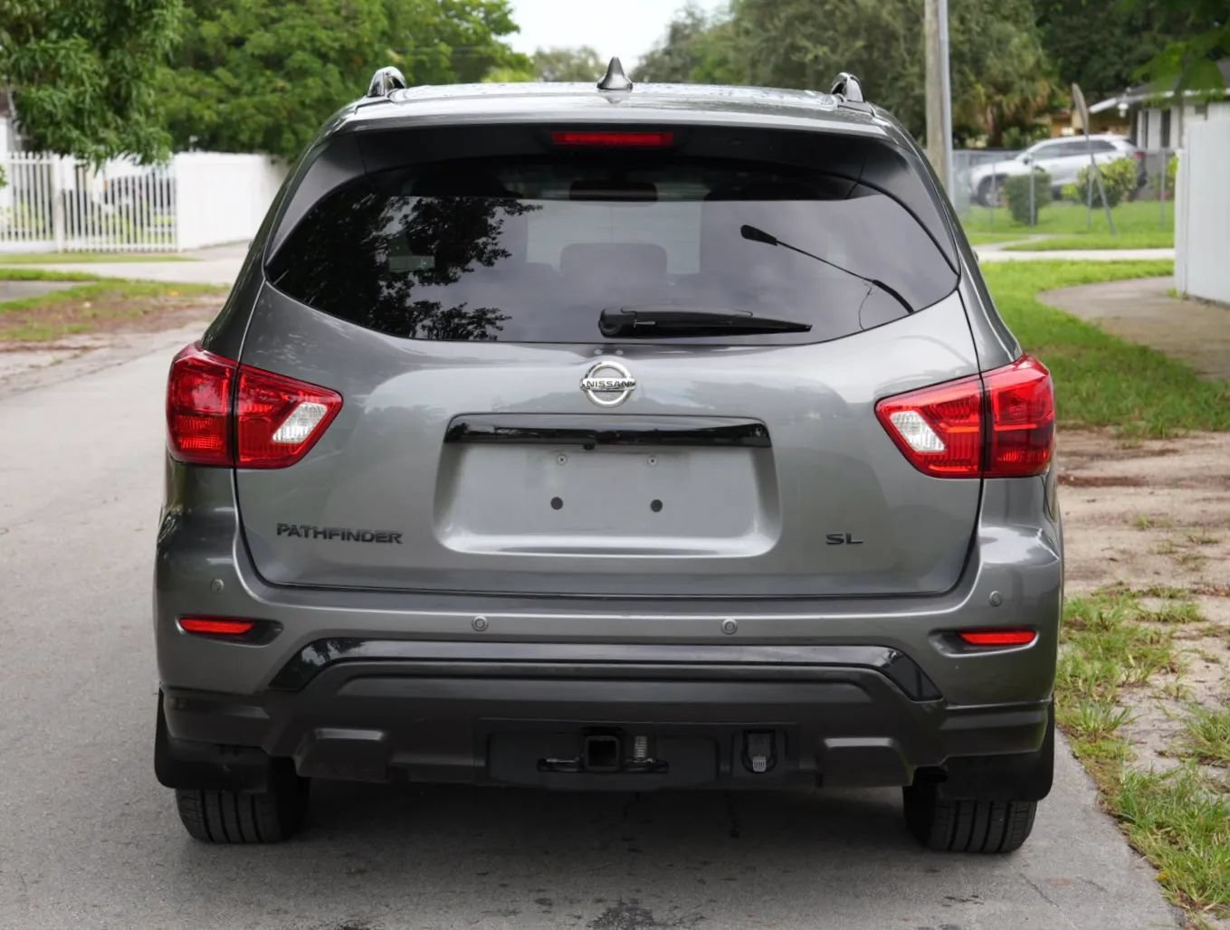 Used 2020 Nissan Pathfinder SL FWD image 7