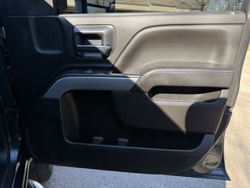 Used 2018 Chevrolet Silverado 2500 LT w/ All Star Edition image 7