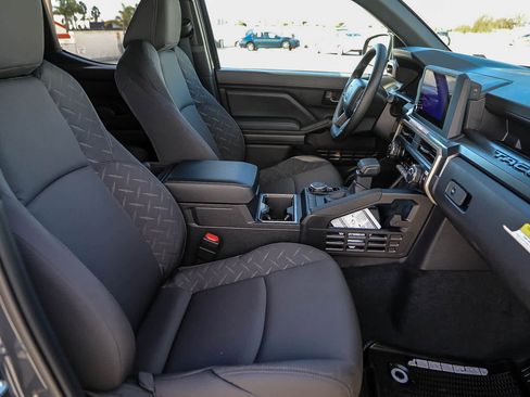 New 2026 Toyota Tacoma SR5 image 18