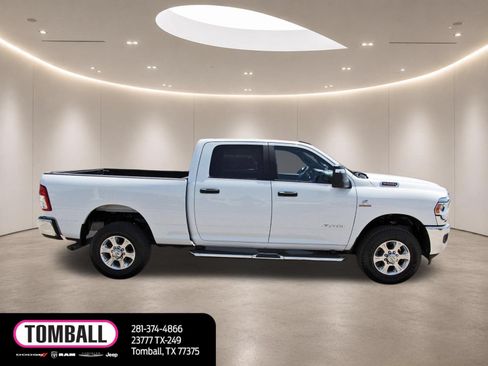 Used 2024 RAM 2500 Big Horn AWD/4WD image 8