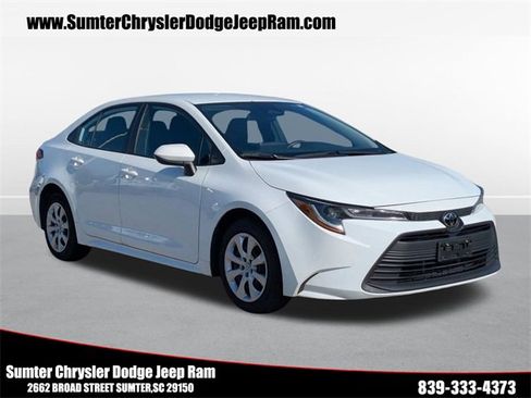 Used 2023 Toyota Corolla LE image 1