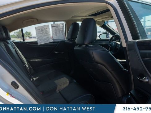 Used 2019 Lexus ES 350 w/ Premium Package FWD image 25