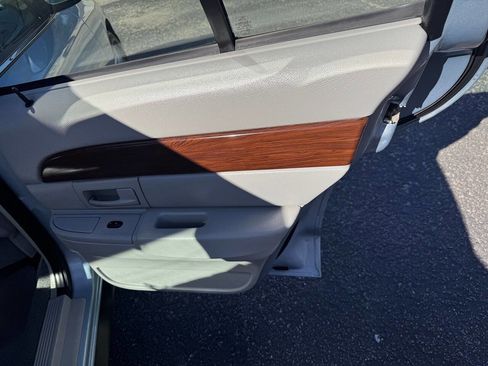 Used 2003 Mercury Grand Marquis LS image 36